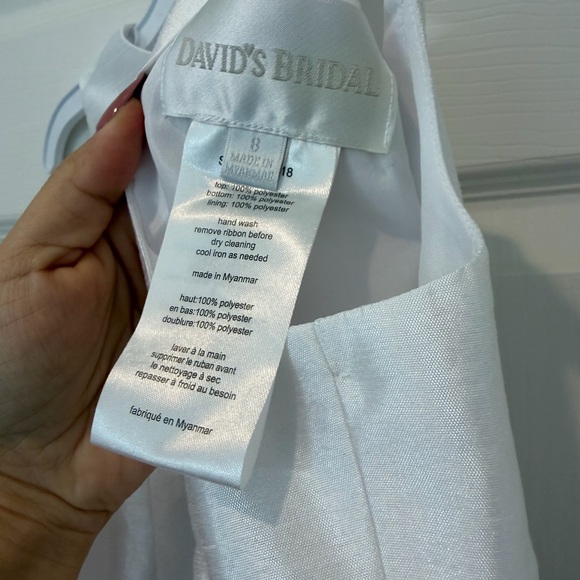 GUC David's Bridal White Kids Formal Dress size 8 - Picture 3 of 3